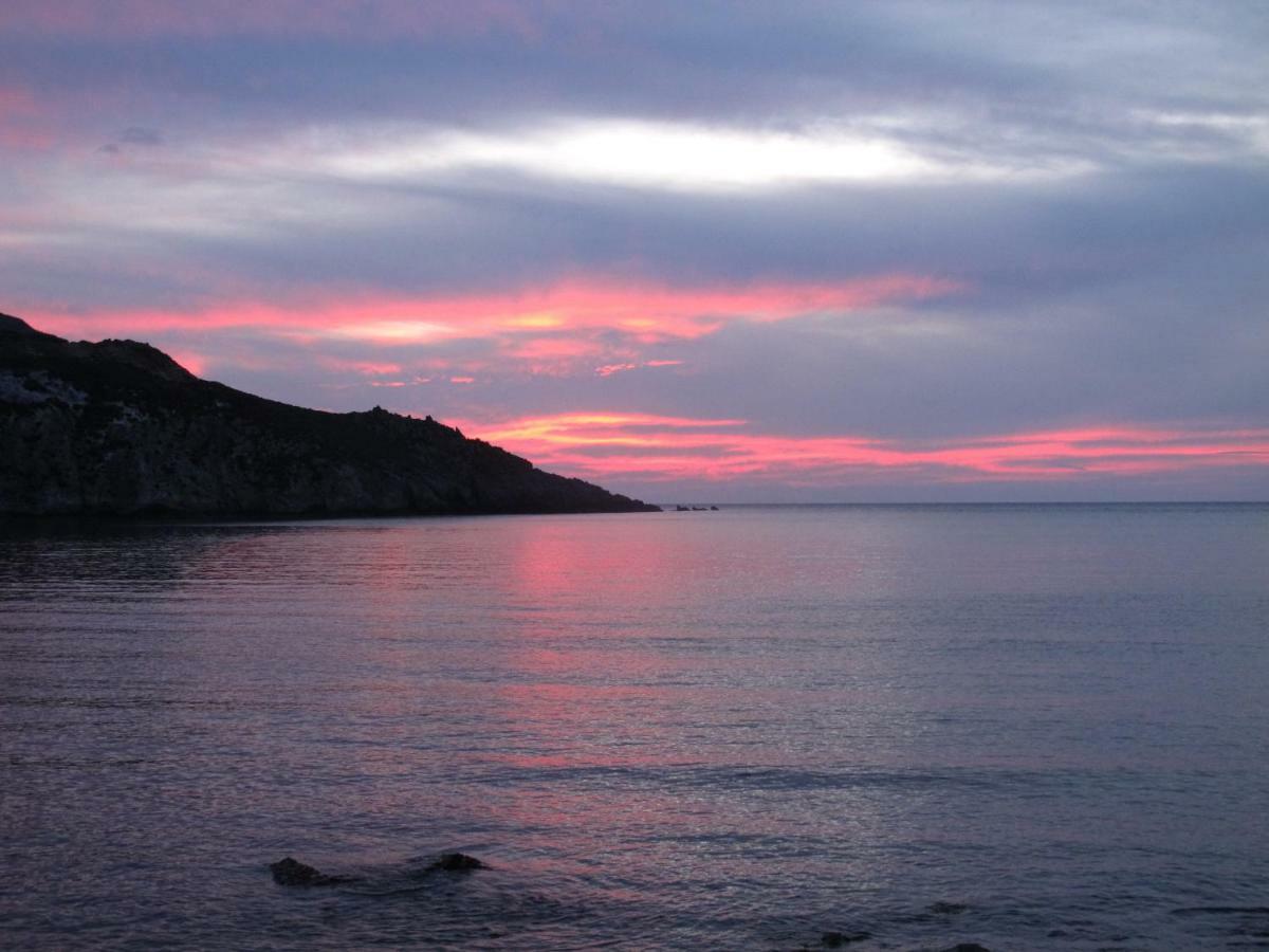 Oklaca Patmos Beach Rooms Скала Экстерьер фото
